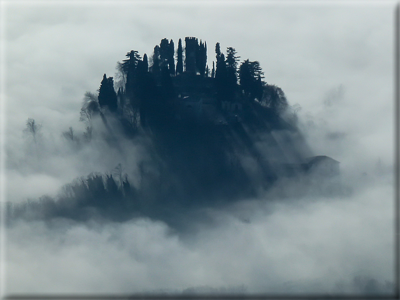 foto Pedemontana Veneta nella nebbia